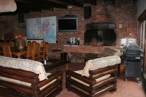Hostal Columbus Guest House