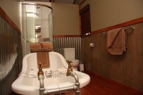 Hostal 5th Seasons Guesthouse
