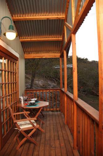 Hostal 5th Seasons Guesthouse