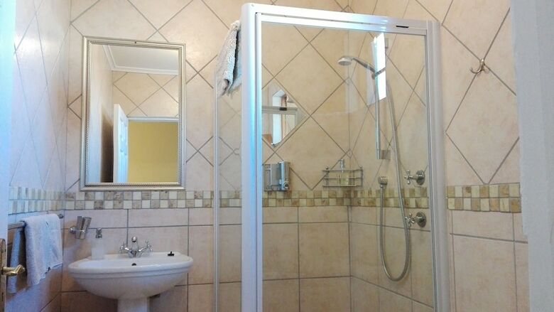 Hostal Saxe-coburg Lodge