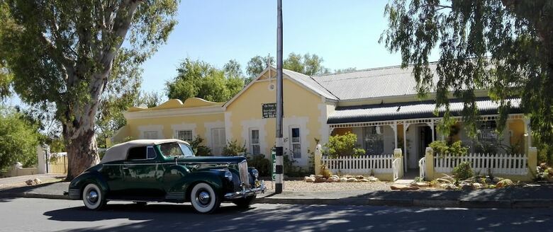 Hostal Saxe-coburg Lodge