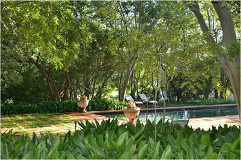 De Hoek Country Hotel