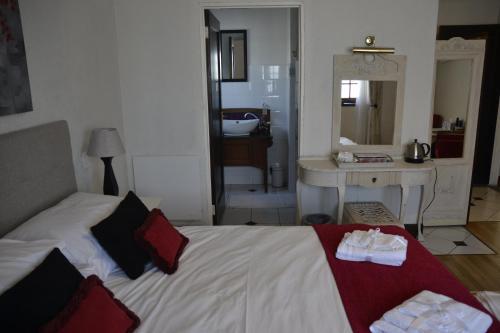 Fish Hoek Bed And Breakfast