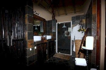 Hostal African Rock Lodge