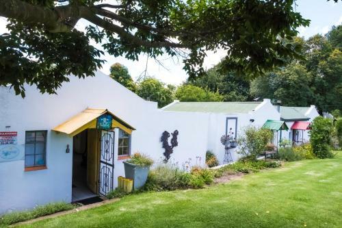 Hostal Peace Corner Cottages