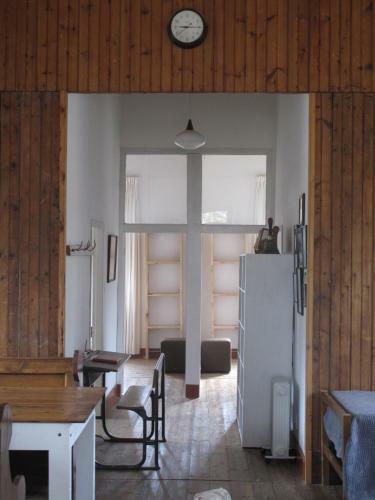 Hostal The Old School House