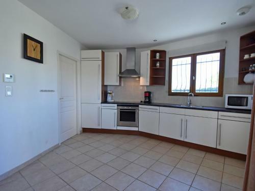 Spacious Holiday Home In Escales With Private Swimming Pool