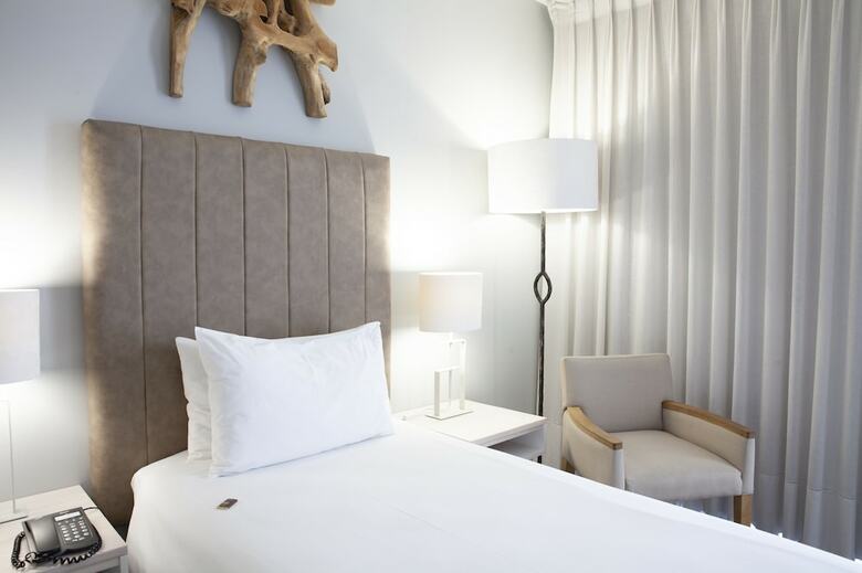 Atlantic Beach Hotel