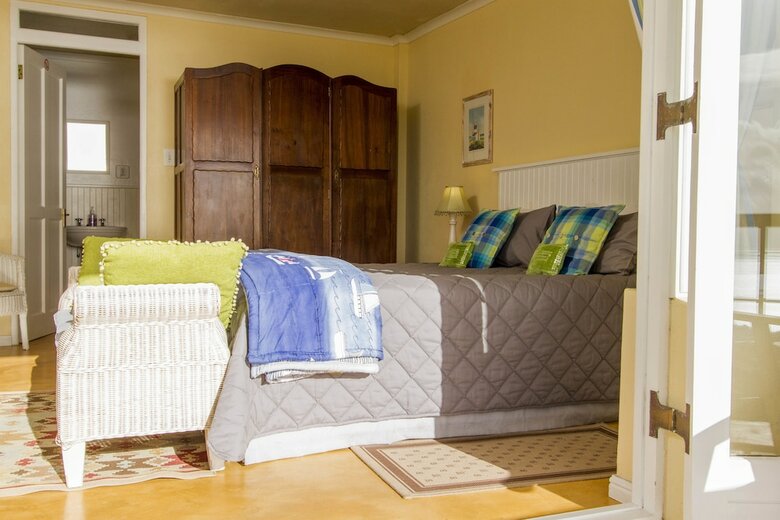 Hostal Albatross Guest House