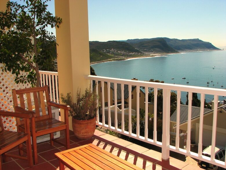 Hostal Albatross Guest House