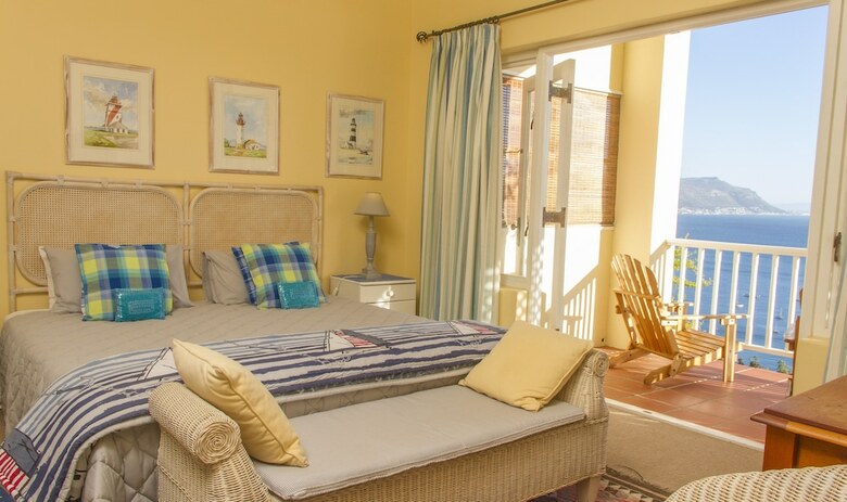 Hostal Albatross Guest House