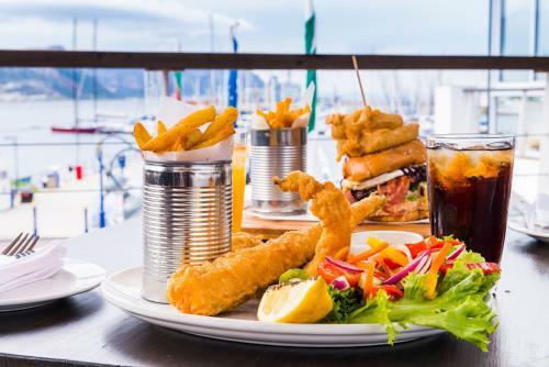 Simon's Town Quayside Hotel