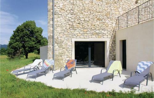 Six-bedroom Holiday Home In La Touche