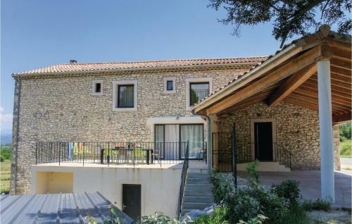 Six-bedroom Holiday Home In La Touche