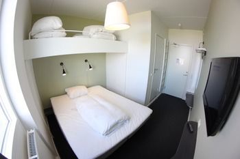 Motel X