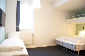 Motel X