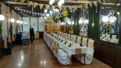 Hostal Vincell�r Panzi� �s �tterem
