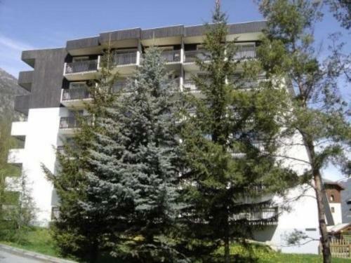 Apartment Bez