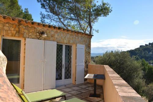 Hostal Les Quatre Saisons
