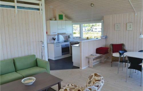 Holiday Home Haulundsvej S�by IV