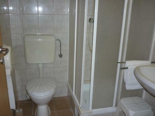 Denis Hotel �s �tterem