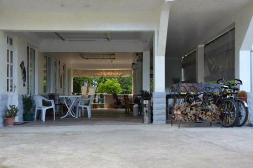 Tj Hostel