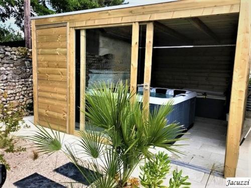 Hostal Chambre D Hotes Familiale La Belle Aventure