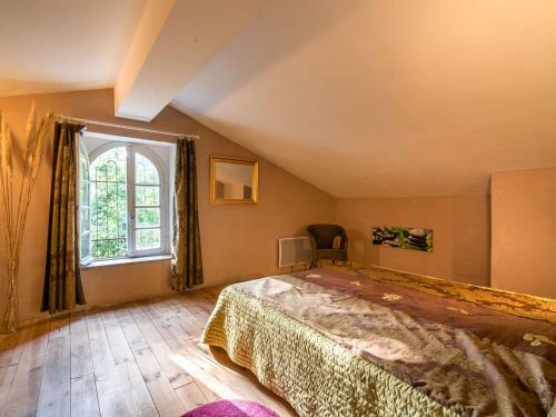 Cozy Holiday Home In Saint-denis With Swimming Pool