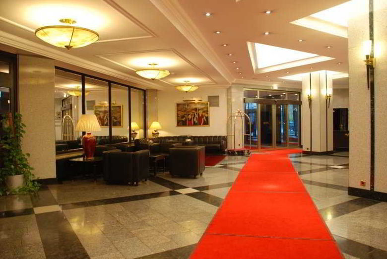 Hotel De Rome