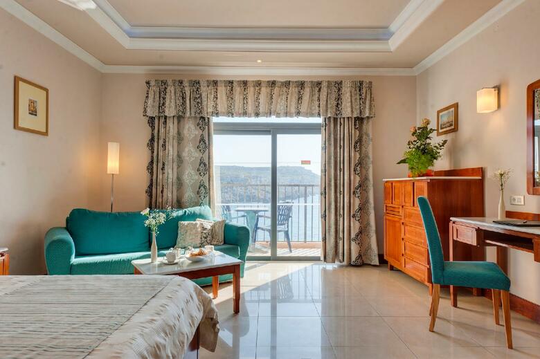 Hotel Paradise Bay