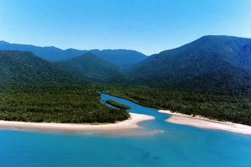 Daintree Cascades