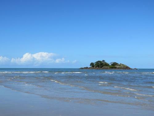 Thornton Beach Bungalows Daintree