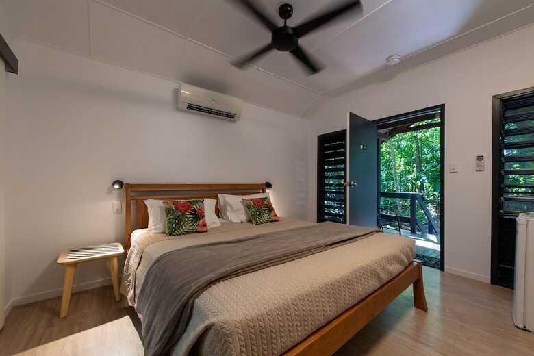 Hotel Cape Trib Beach House
