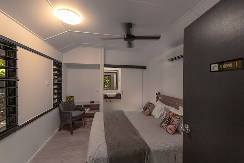 Hotel Cape Trib Beach House