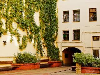 Hotel Austrian Yard