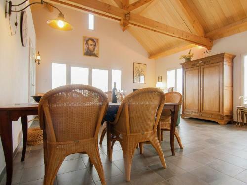 Comfortable Villa In Sioniac Limousin With Terraces
