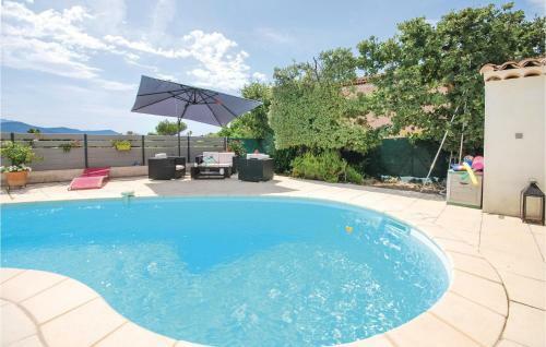 Three-bedroom Holiday Home In Tourves