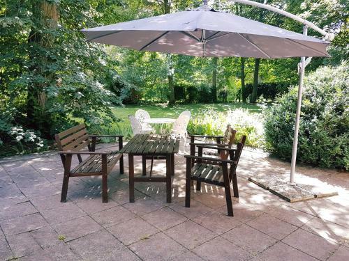 Ch�teau Mesny Gite Au Fil Des Pages