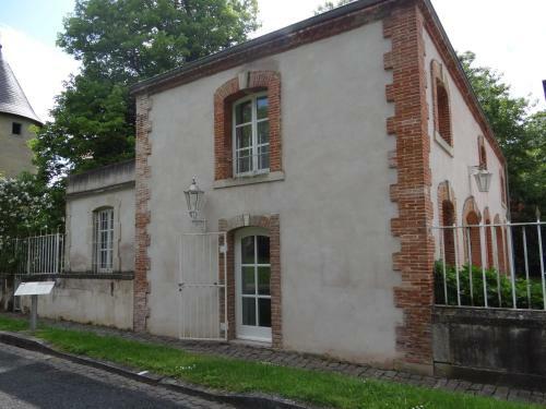 Ch�teau Mesny Gite Au Fil Des Pages