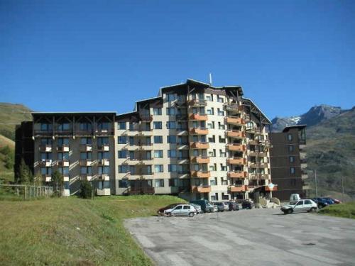 Apartment Median 15