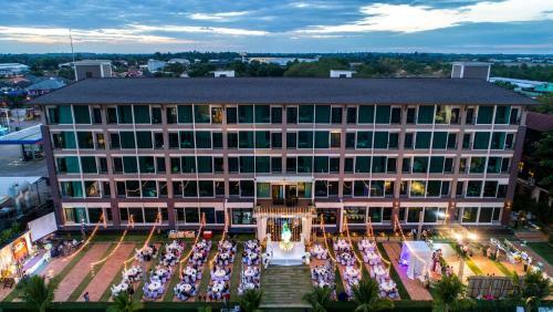 The River Hotel