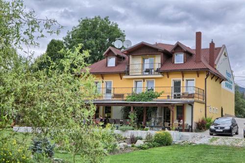 Hostal Penzion Fant�zia Michalov�