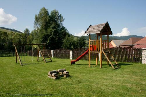 Hostal Penzion Fant�zia Michalov�
