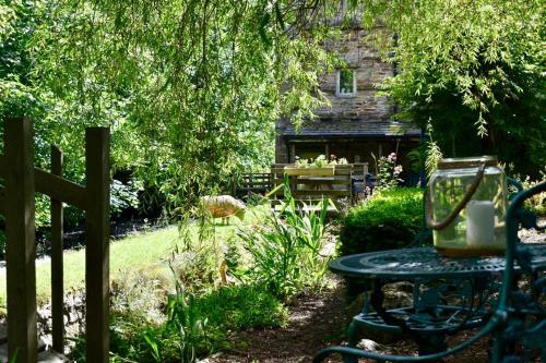 Bed & Breakfast Low Mill Guesthouse
