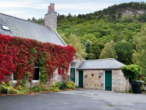 Craigendarroch House