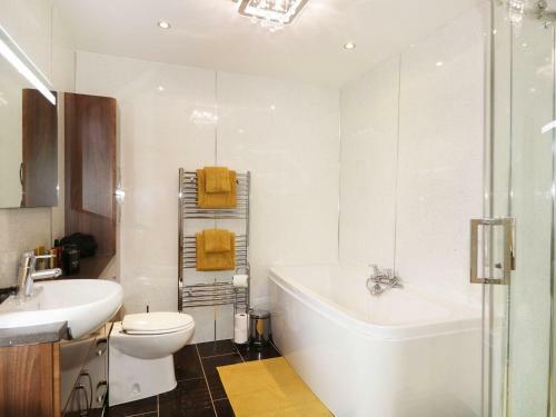 Maclean Cottage, Beauly