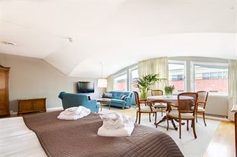 First Hotel Statt