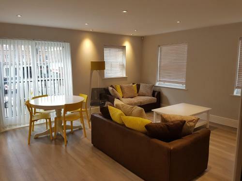 Brentwood Two Bedroom Apartments By Ir
