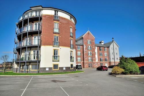 Racecourse Serviced Apartments