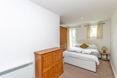 Racecourse Serviced Apartments